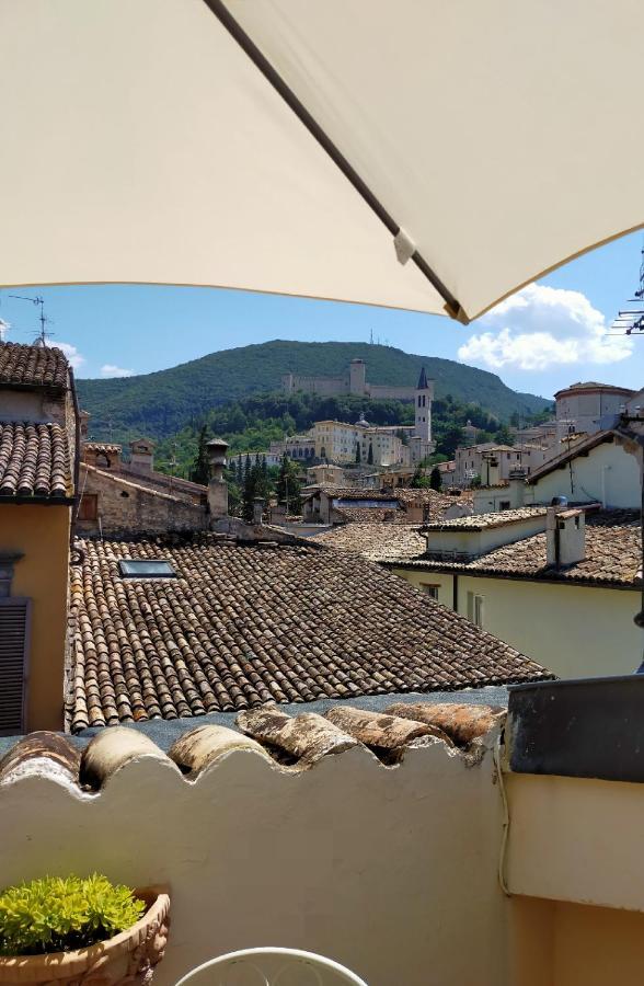 Ferienwohnung Sotto I Tetti Del Borgo Spoleto Exterior foto