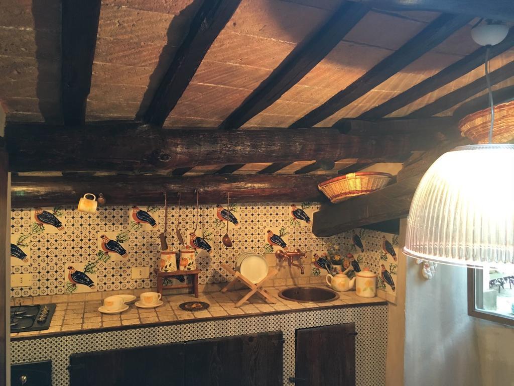 Ferienwohnung Sotto I Tetti Del Borgo Spoleto Exterior foto